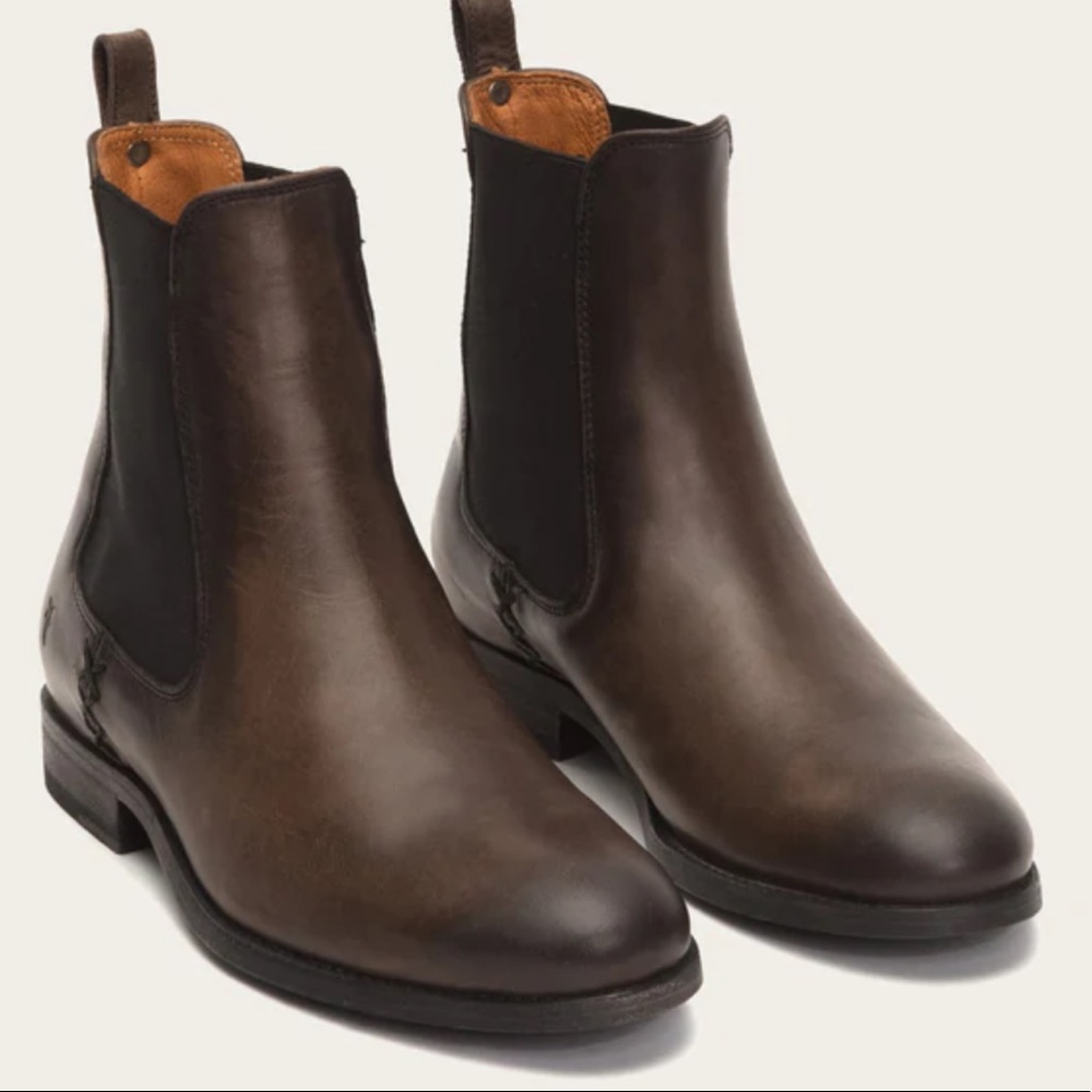Frye Melissa Chelsea Boots- size 8.5